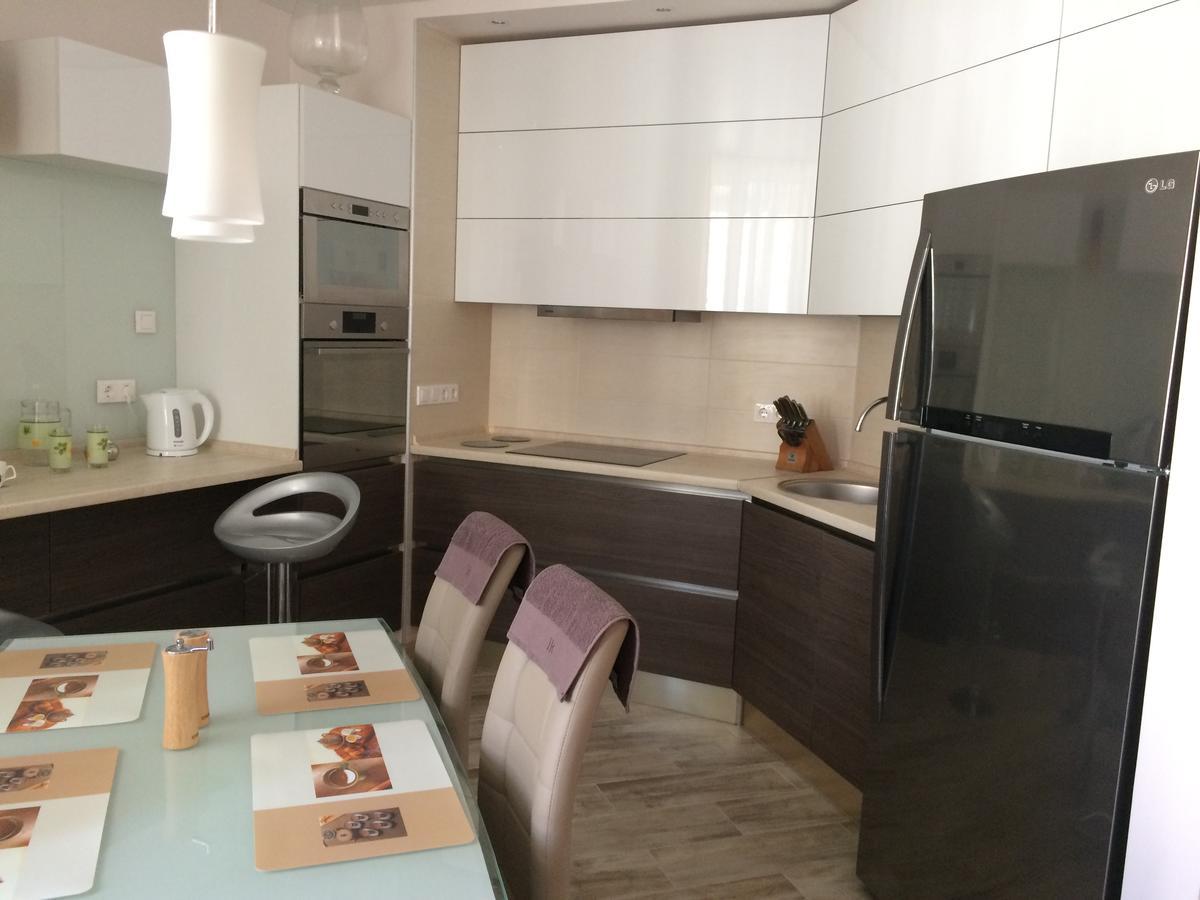 Apartments "Pleasure" Kiev Dış mekan fotoğraf