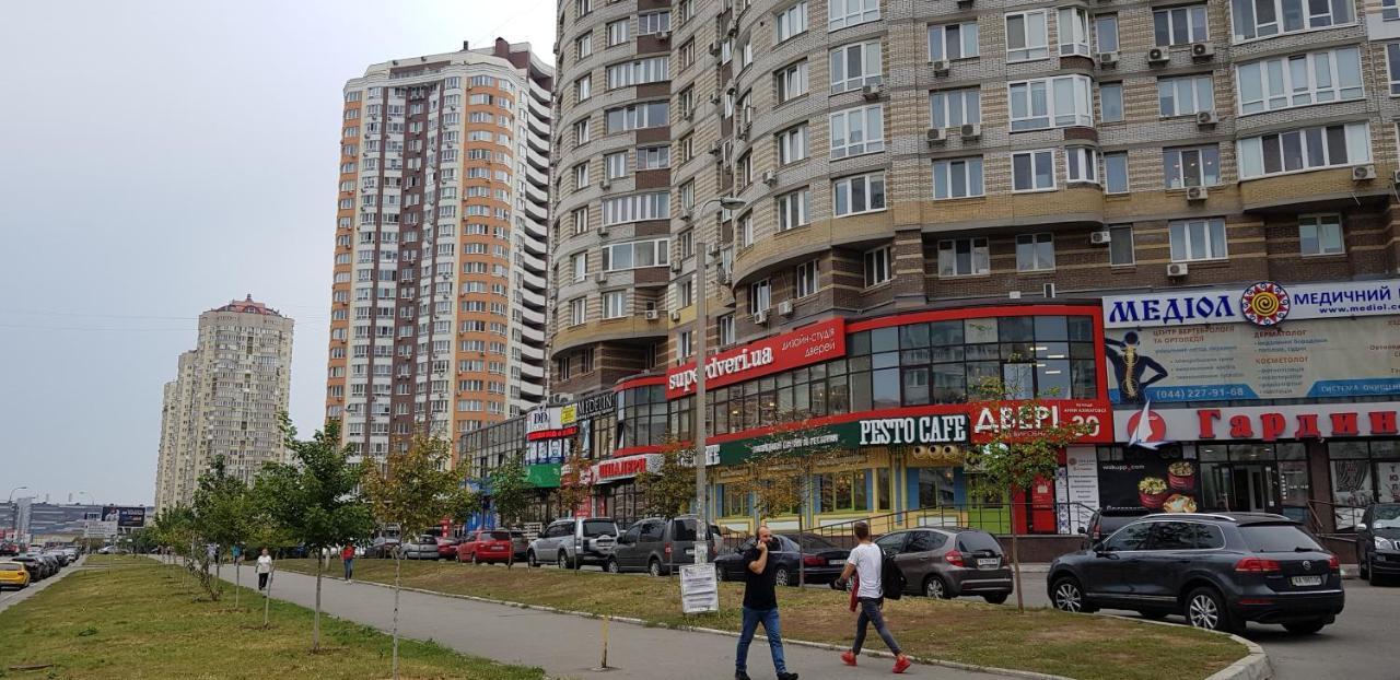 Apartments "Pleasure" Kiev Dış mekan fotoğraf